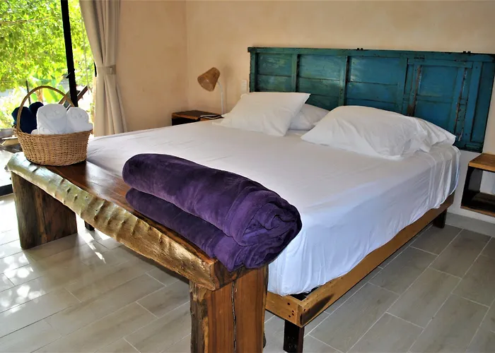 Sunset House Hotel