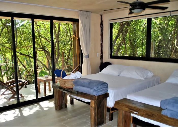 Sunset House Hotel