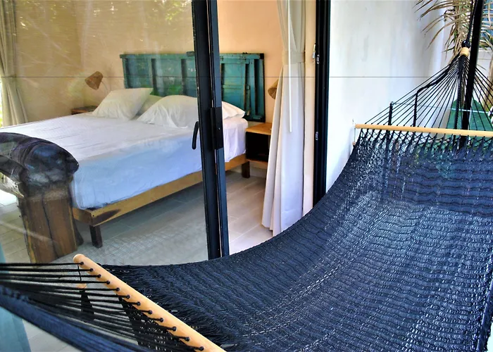 Sunset House Hotel 2*