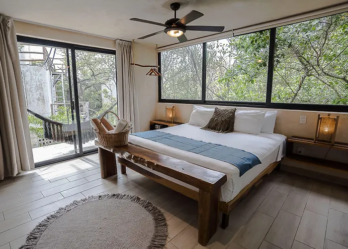 Sunset House Hotel