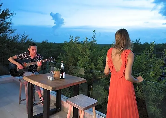 Sunset House